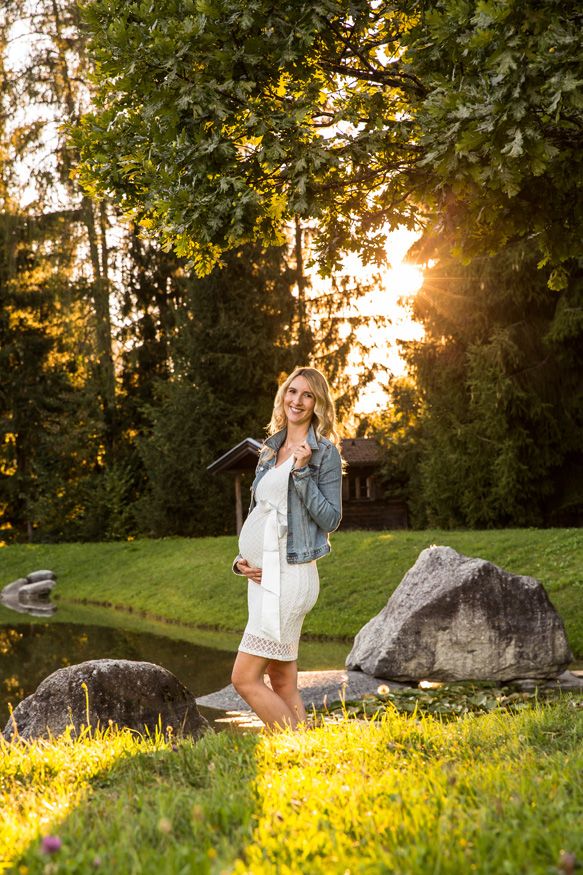 Schwangerschaftsshooting in der Tiroler Natur