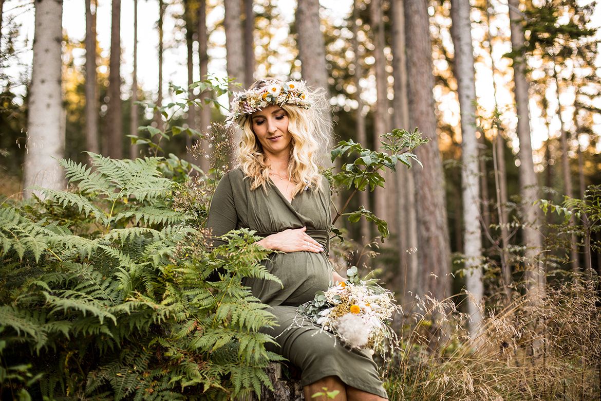 Schwangerschaftsfotos in der Tiroler Natur