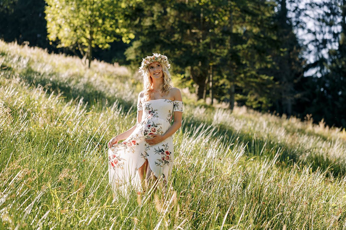 Babybauchfotos in der Natur