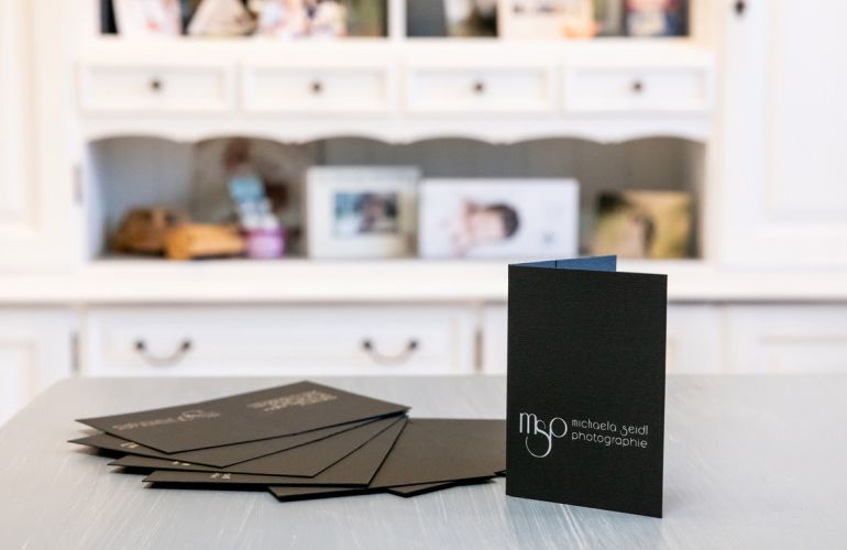 Passfotostudio mehr entdecken Passfotostudio mehr entdecken